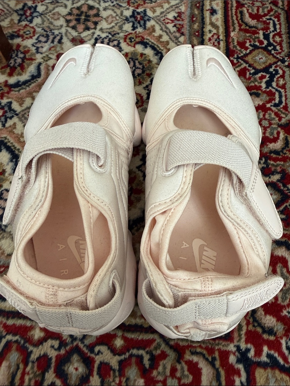 Nike Ballet Pink Air Rift
